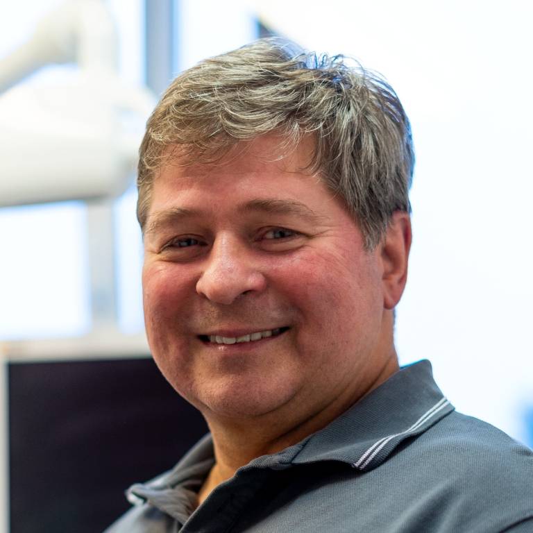 Dr. Uwe Steinhaus